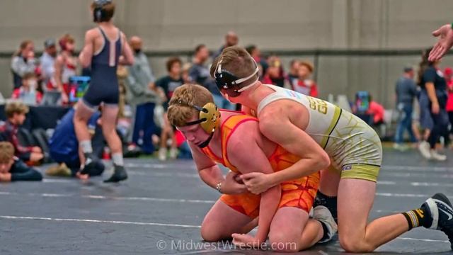 Unk – Unknown {G} of Team Gotcha defeated Unknown {R} of Death Squad by Fall смотреть онлайн