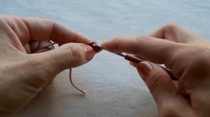 Как замкнуть в кольцо воздушные петли (видео 16)   Вязание крючком