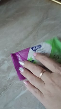 Как реанимировать сухие салфетки, пару секунд и они как новые.