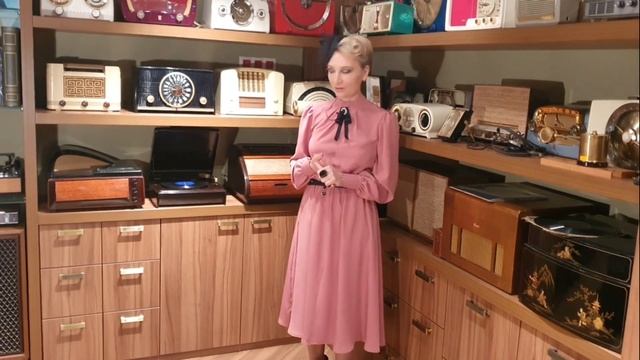Первый долгоиграющий LP (long play) проигрыватель Philco M-15