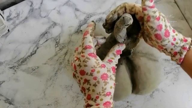 Красавица гусеница Садовые фигуры из мусора и цемента смотреть онлайн