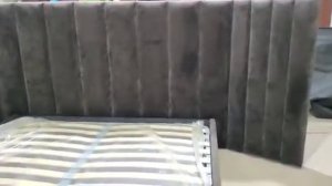 Кровать с широким изголовьем Фауна