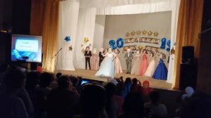 Танец с масками учителей выпускной 2019 с. Поим