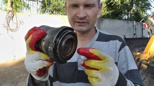 Ремонт ковшевого гидроцилиндра на мини экскаваторе. Мини экскаватор Cat 305sr.