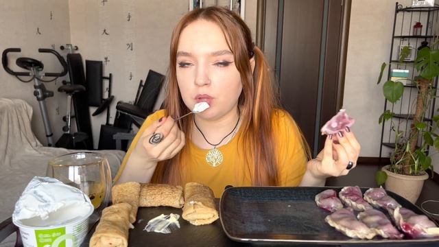 Мукбанг | Вареники с вишней, блины ?| Mukbang | Dumplings with cherries, pancakes ?