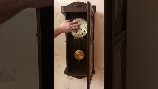 Настенные часы с боем Gustav Becker, Germany 1925 смотреть онлайн