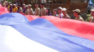 Участники Всероссийского форума #Махар2023 развернули  Российский флаг площадью 640 квадратных метра