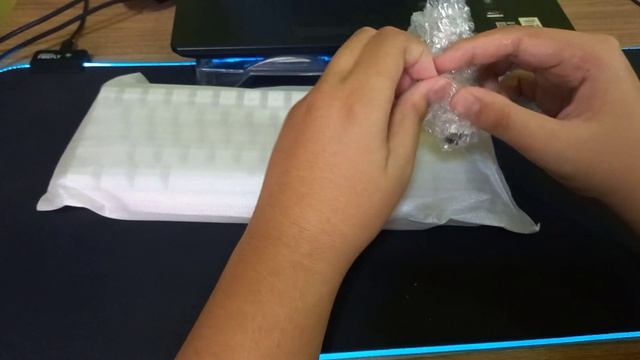 UNBOXING Redragon K630w 60% keyboard - mechanical gaming keyboard смотреть онлайн