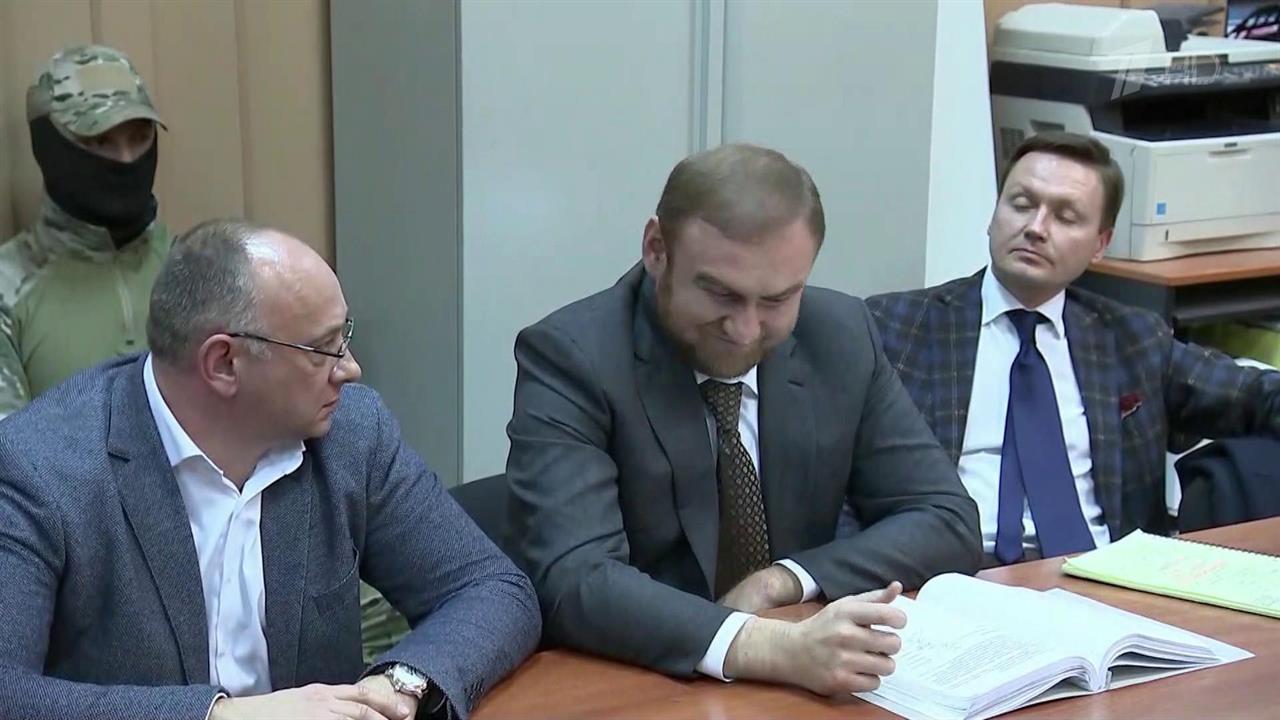 Присяжные вынесли вердикт бывшему сенатору Арашукову и его отцу за заказные убийства