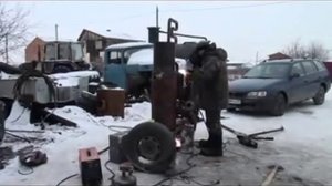 Омская машина на дровах, соломе и навозе