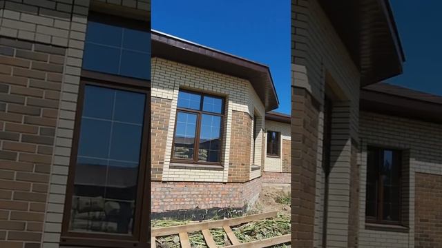 Строительство одноэтажного кирпичного дома. Используем на фасаде кирпич Баварская кладка. смотреть онлайн