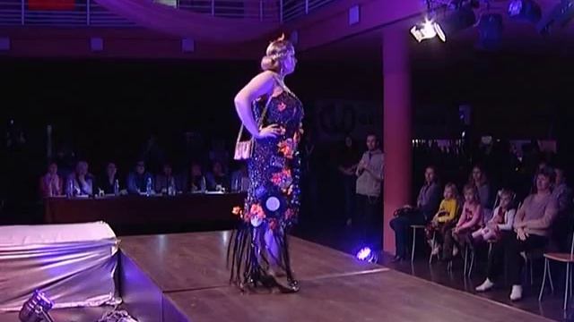 В Великом Новгороде стартовал фестиваль моды и дизайна «Стильный город» смотреть онлайн