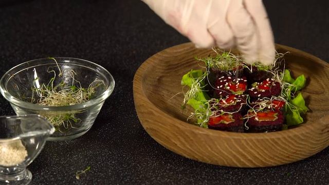 Рецепт: Суши или роллы сыроедческие от Веган-гурман и rawmid смотреть онлайн