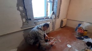 РЕМОНТ .Как очистить батарею при помощи компрессора?Как покрасить радиатор отопления своими руками?