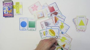 Развивающие карточки Радуга с геометрическими фигурами "Форма" - 10 развивающих игр для детей