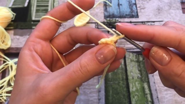 МК: ? НАРЦИСС В СТАКАНЕ. ВЯЗАНЫЙ СУВЕНИР НА 8 МАРТА