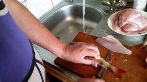 Быстрая разделка окуня на филе