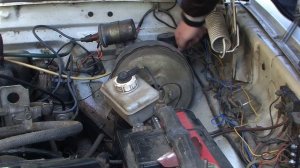 Замена вакуумного усилителя тормозов Волги 3110