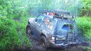 Джиперы влипли!!  Mitsubishi Pajero, УАЗ, Нива, ГАЗ 69, Suzuki Jimny на бездорожье.