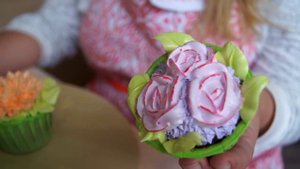 Кондитерский Мастер-класс Надежды Зубовой Цветы Малайзийская техника. Торты в Ярославле на заказ.