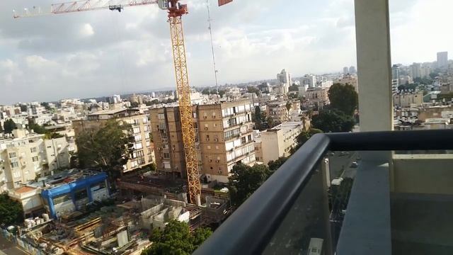 День 3. Израиль, Реховот. Осмотр квартиры (съём на год). Первая мебель.