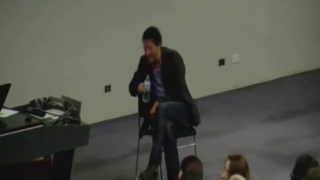 Что может смутить Мишу? [rus subs] смотреть онлайн