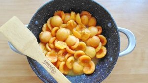 Жареное варенье из абрикосов на сковороде