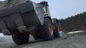 работа погрузчика volvo L 120f