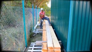 Серия 21 / Межэтажное перекрытие из деревянных балок / Капитальный дом для своей семьи.mp4