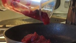 Уверен, такого вы не делали. Утиная грудка в клюквенном соусе. Duck breast in cranberry sauce