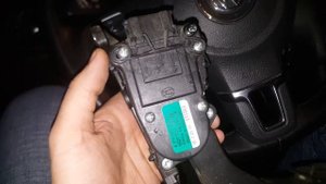 Увеличиваем холостые обороты vw polo sedan и уменьшаем временной отклик педали газа