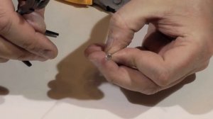 Офсетный крючок со штопором за 3 минуты.