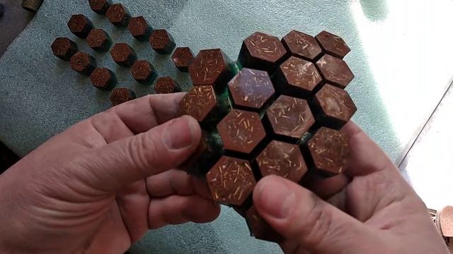 Оргониты. Сакральная геометрия пчелиных сот. Шестигранники.
