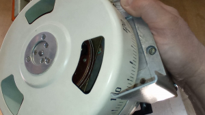 Прибор КВП1-504. Разбор. Есть палладий 80%, золото, тантал. Приборы, радиодетали, драгметаллы.