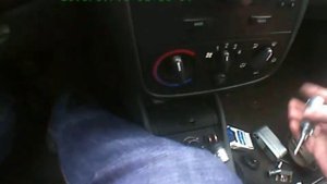 Сломался ключ в замке зажигания Opel combo