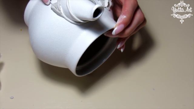 Преображение старого чайника в цветочное кашпо. Декор с элементами лепнины. Мастер-класс Ютты Арт. смотреть онлайн