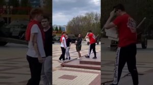 Еши хароший 😂😂