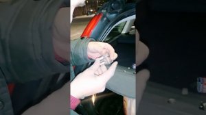 Citroen C5 Меняем лампу в заднем фонаре