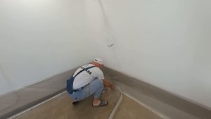 монтаж демферной ленты, перед наливным полом. т 89881486105