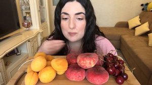 МУКБАНГ ФРУКТЫ ЕСТ НА КАМЕРУ / MUKBANG FRUITS PLATTER / not ASMR