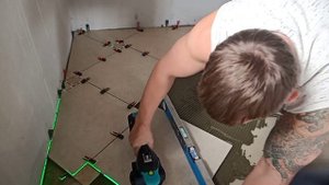 укладка плитки по диагонали с вставками