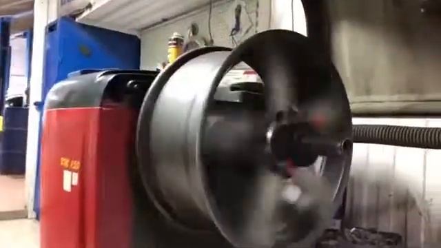 Автокомплекс 100 Лошадок Mobil1 приглашает всех на техническое обслуживание вашего автомобиля смотреть онлайн