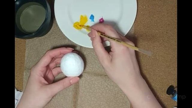 Роспись пасхального яйца из папье-маше