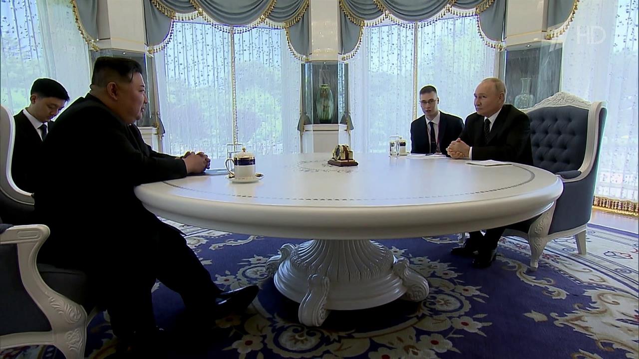 Лидеры России и КНДР провели переговоры в Пхеньяне