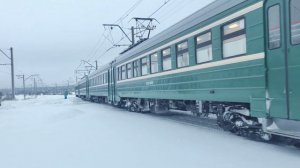 Ретро-электричка ЭР2К-980 "Лахта" Выборг — Васкелово отправляется с о.п. Кавголово