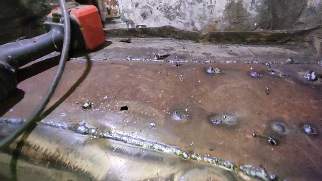 Як варити метал точками. Зварювання авто своїми руками. смотреть онлайн