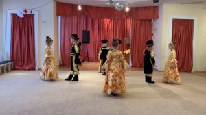 Старинный танец