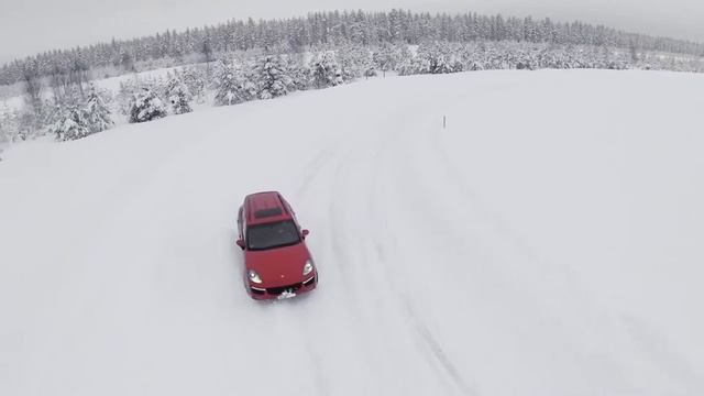 2015 Porsche Cayenne GTS Snow  Ice - Raw Footage
