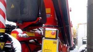 Iveco Trakker переделка. Монтаж КМУ Fassi и бортовой платформы.