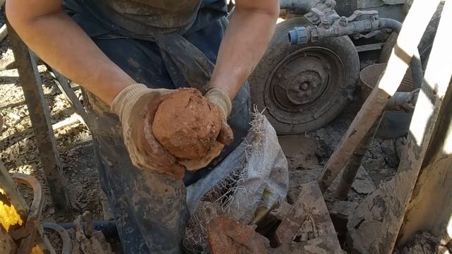 Глиняный снаряд в пробуренную скважину смотреть онлайн